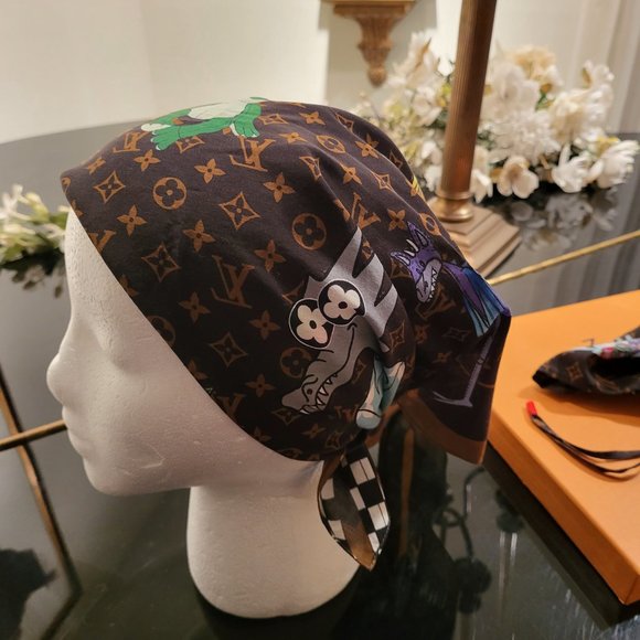 SOLD Louis Vuitton Friends Mask/Bandana - Picture 5 of 11